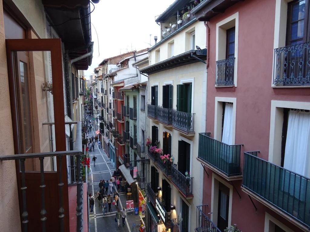 Bearan Bar & Rooms Pamplona Eksteriør billede